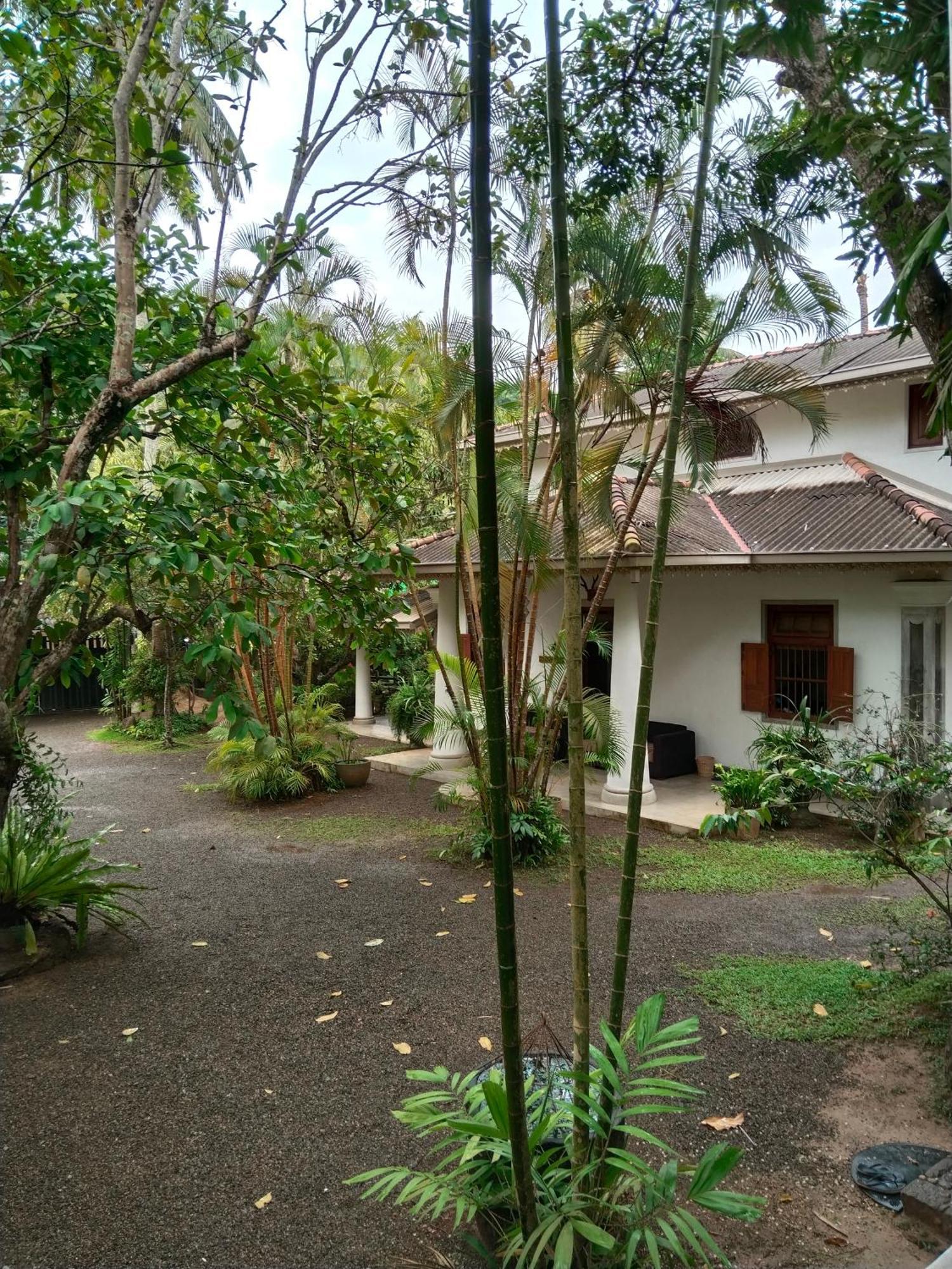 Hotel Silva Rest Unawatuna Exterior foto